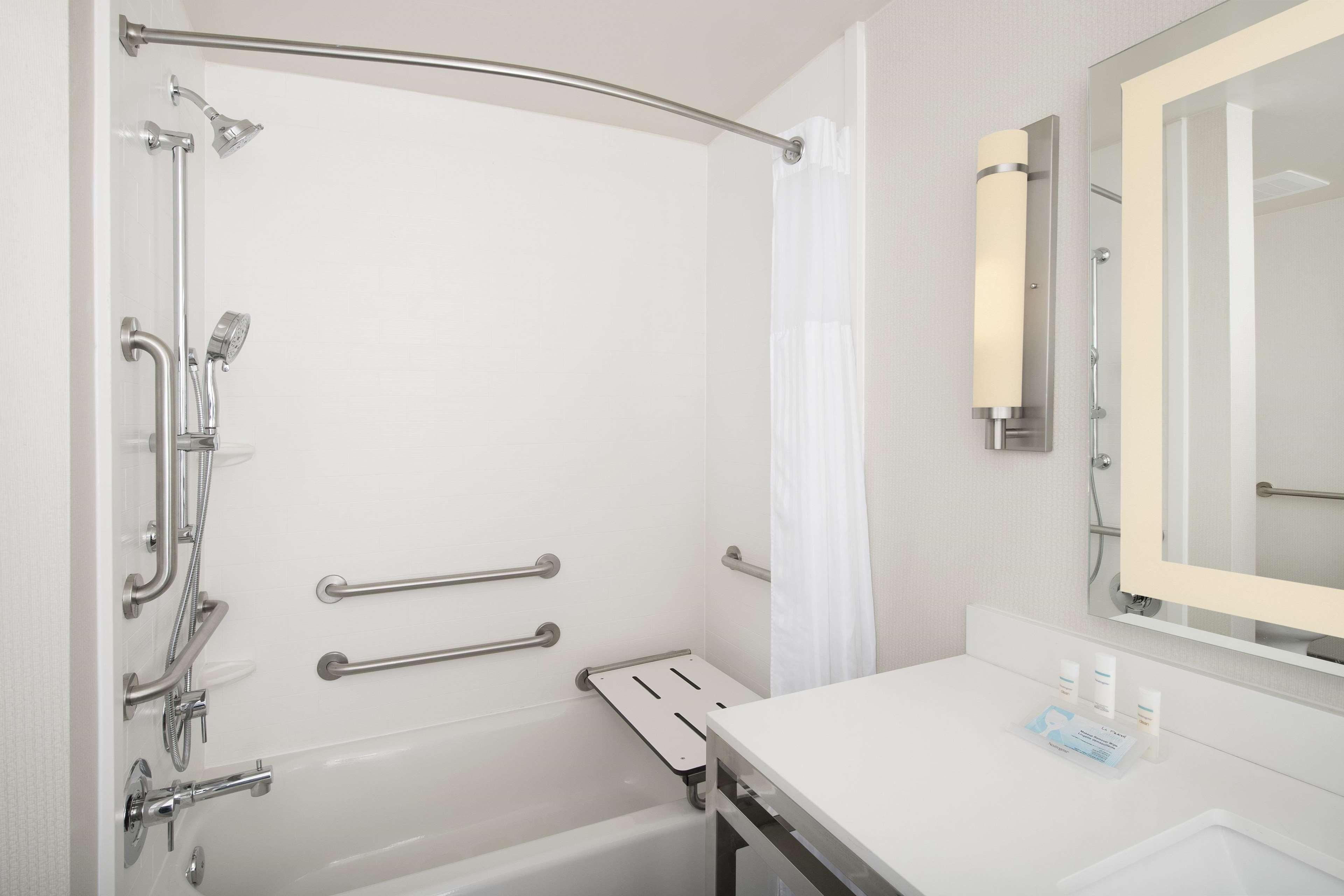 Hilton Garden Inn San Antonio Downtown Riverwalk חדר תמונה