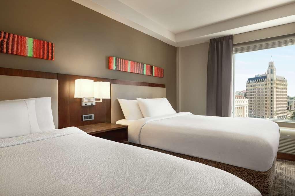 Hilton Garden Inn San Antonio Downtown Riverwalk חדר תמונה
