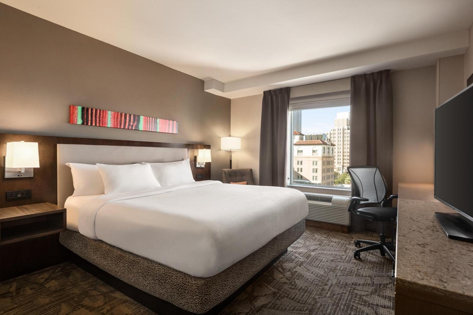 Hilton Garden Inn San Antonio Downtown Riverwalk מראה חיצוני תמונה