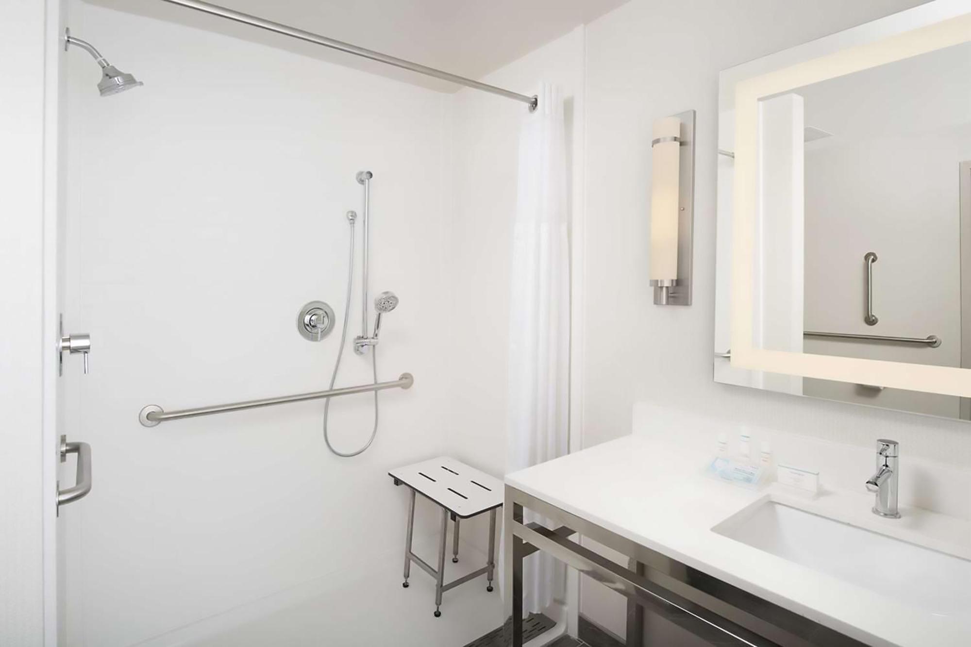 Hilton Garden Inn San Antonio Downtown Riverwalk מראה חיצוני תמונה