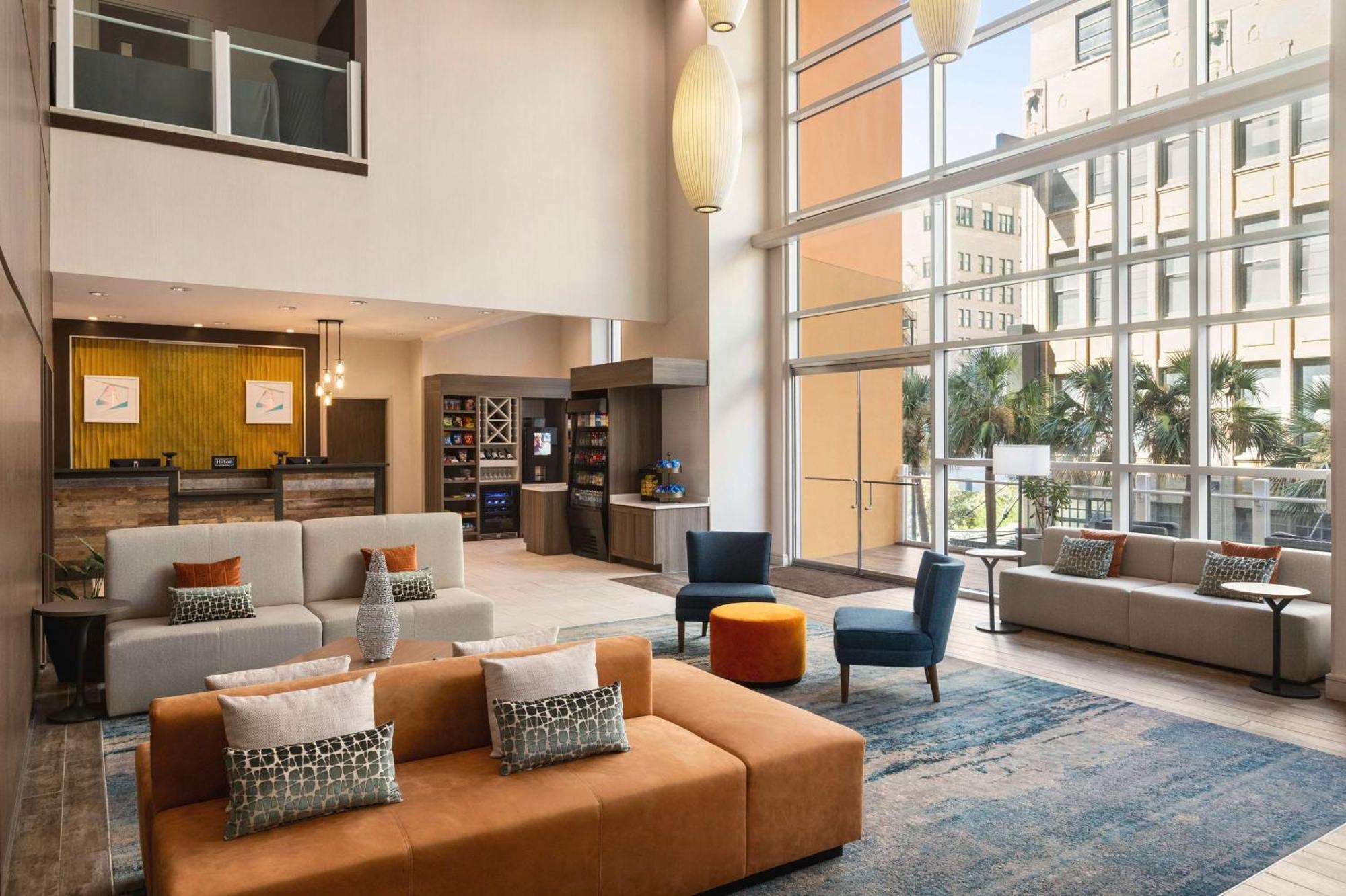 Hilton Garden Inn San Antonio Downtown Riverwalk מראה חיצוני תמונה