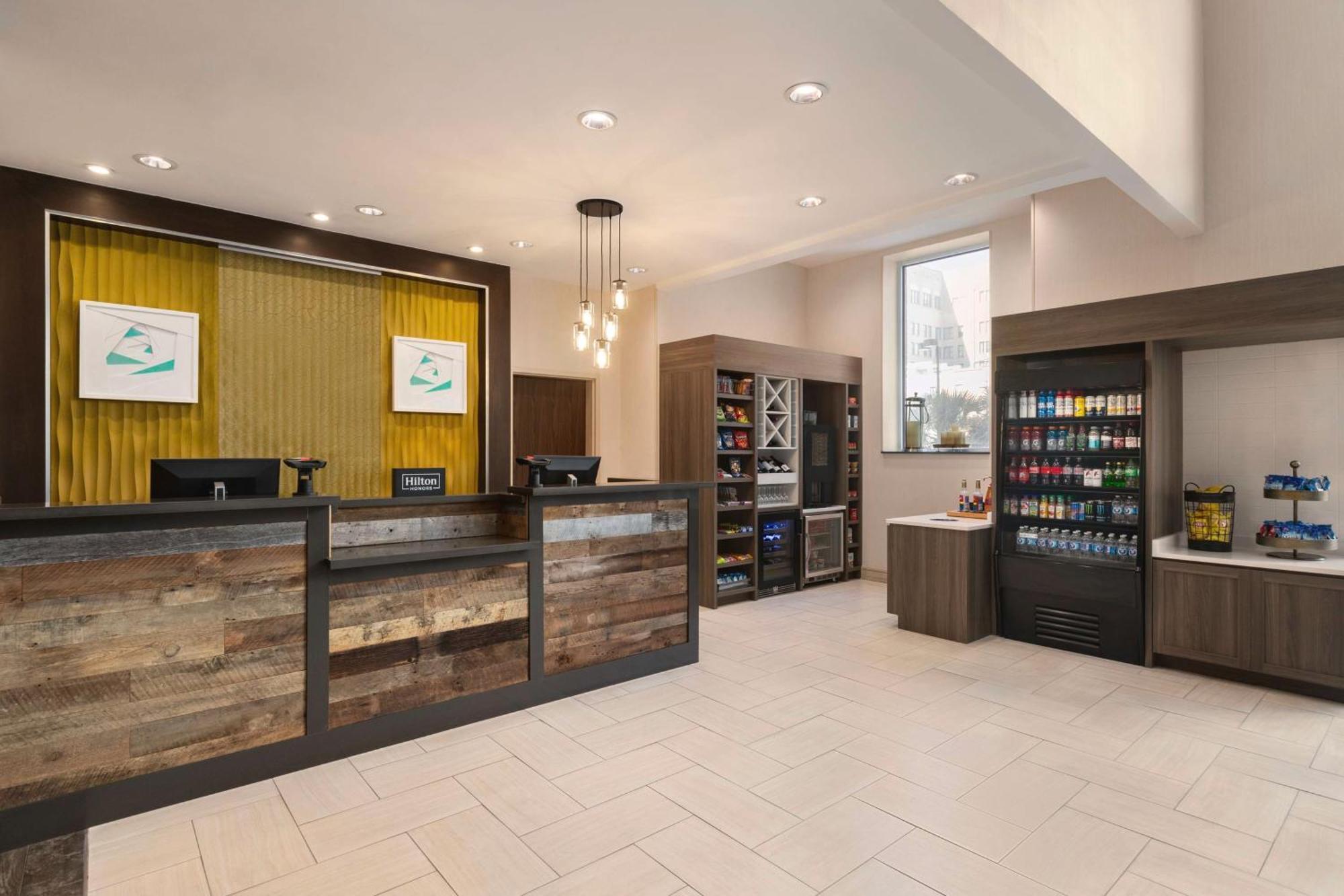Hilton Garden Inn San Antonio Downtown Riverwalk מראה חיצוני תמונה